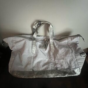 Under Armour Silver gym/duffel bag